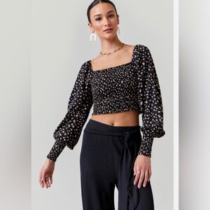 NWT Francesca’s Marti smocked ruched crop shirt S